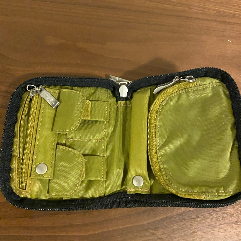 Baggallini small accessory pouch case